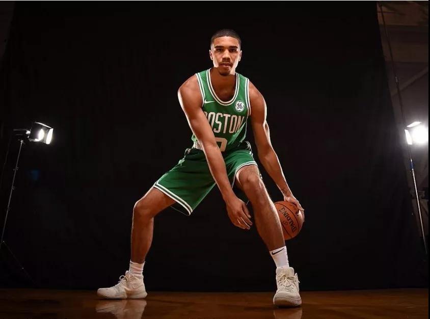 的新闻也引 的新闻也引