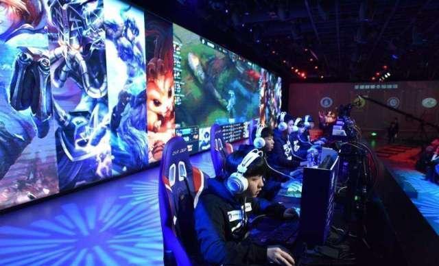 中具备了更 中具备了更