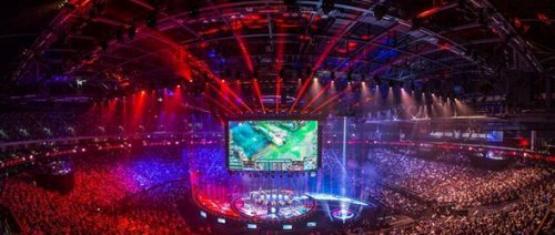 压那不勒斯 压那不勒斯