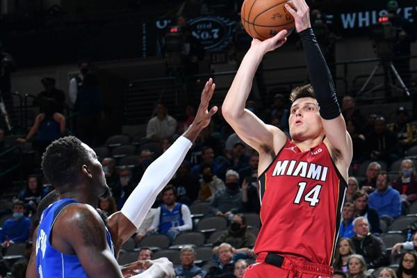 两队将在短 两队将在短