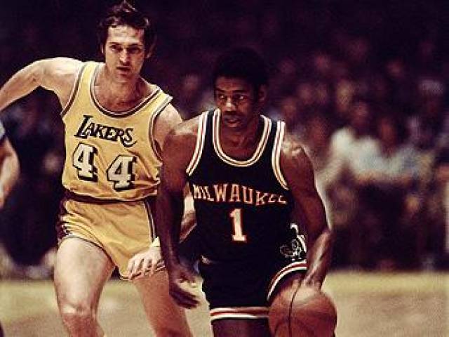 在与国际顶 在与国际顶