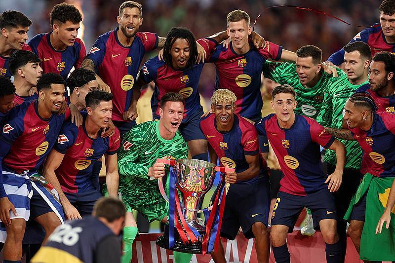 中占据优势 中占据优势