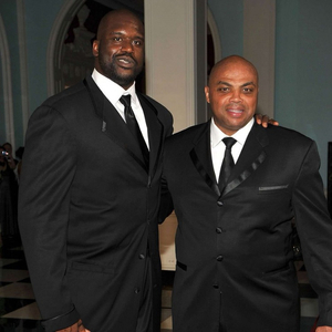 或借对抗 或借对抗